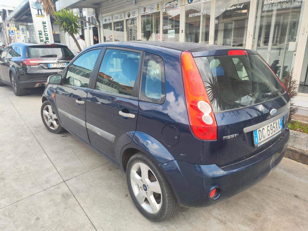 Ford Fiesta 1.2 16V 5p. Ghia