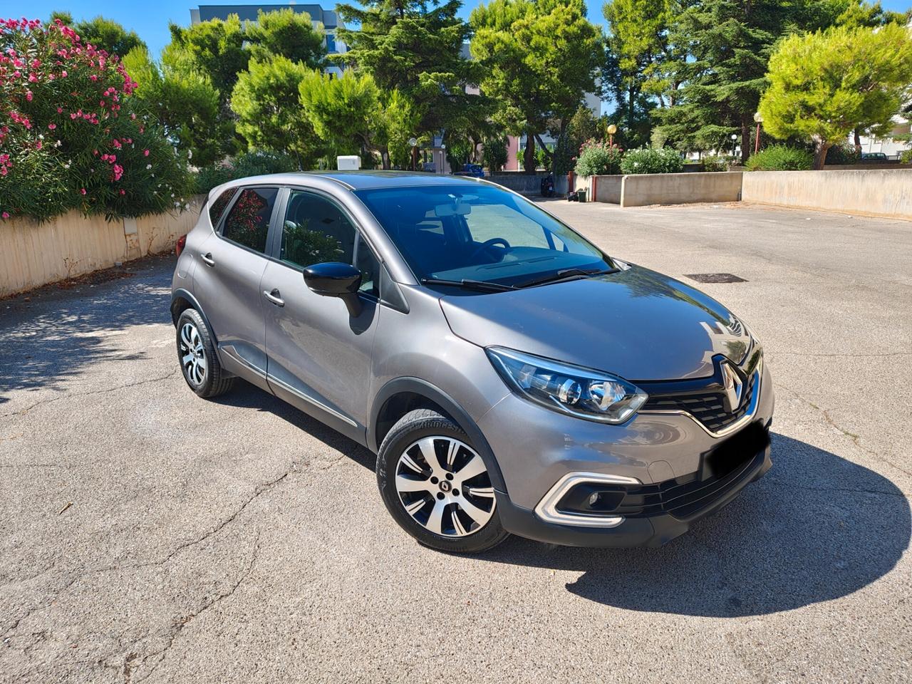 Renault Captur dCi 8V 90 CV EDC Sport Edition