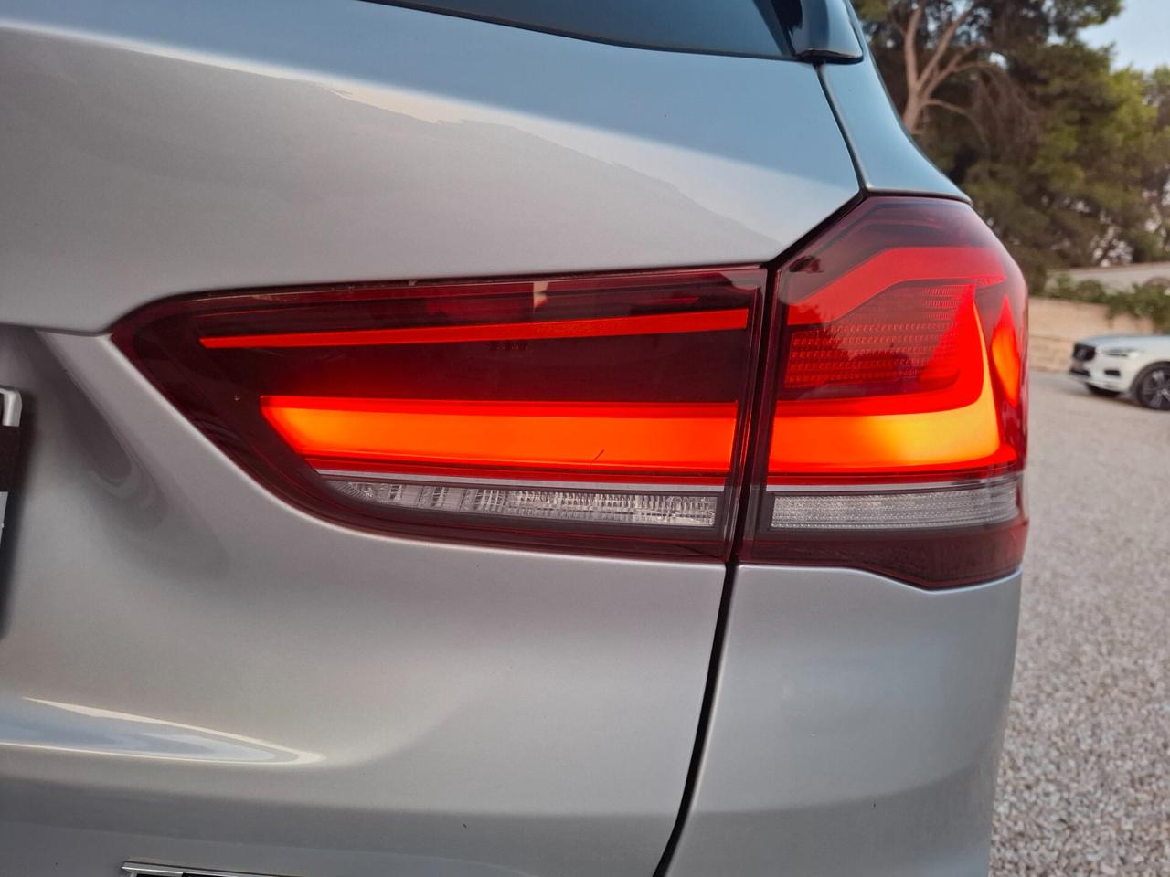 Bmw X1-20d- xLine TETTO*PELLE*LED