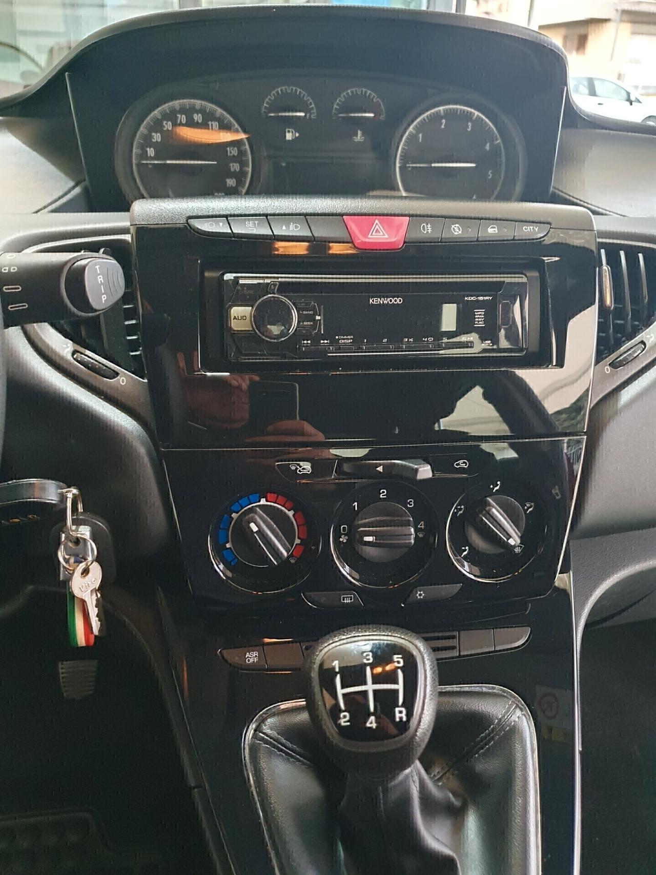 Lancia Ypsilon 1.3 MTJ - 2017 - KM. 135.000