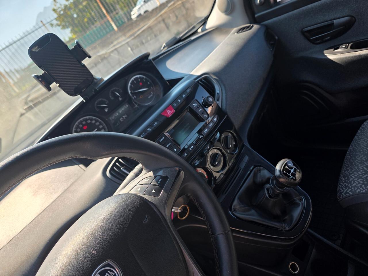 Lancia Ypsilon 1.2 69 CV 5 porte GPL Ecochic Gold