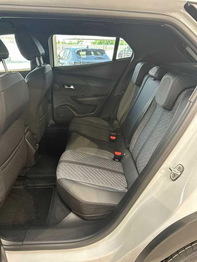 Peugeot 2008 PureTech 100 S&S Allure Km Zero