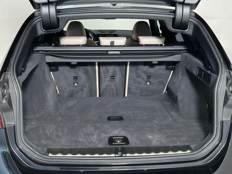 BMW Serie 3 G21 2019 Touring Diese 320d Touring mhev 48V Luxury auto