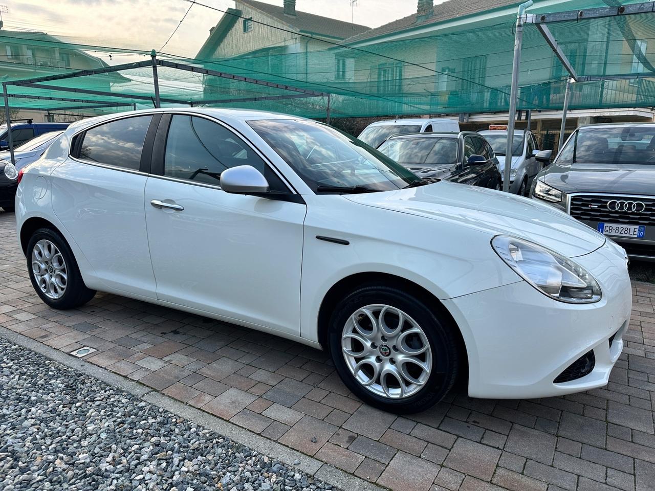 Alfa Romeo Giulietta 1.6 JTDm-2 105 CV Exclusive