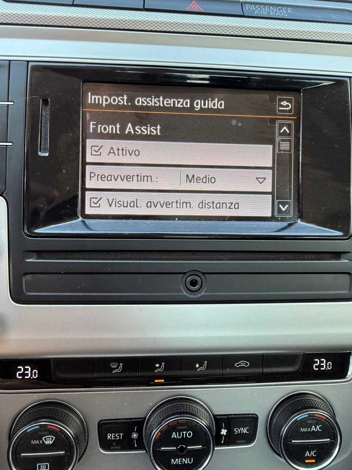 Volkswagen Passat 1.6 TDI Comfortline BlueMotion Technology - ok neopatentati -