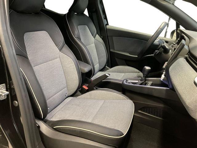 RENAULT Clio 1.0 TCe Techno