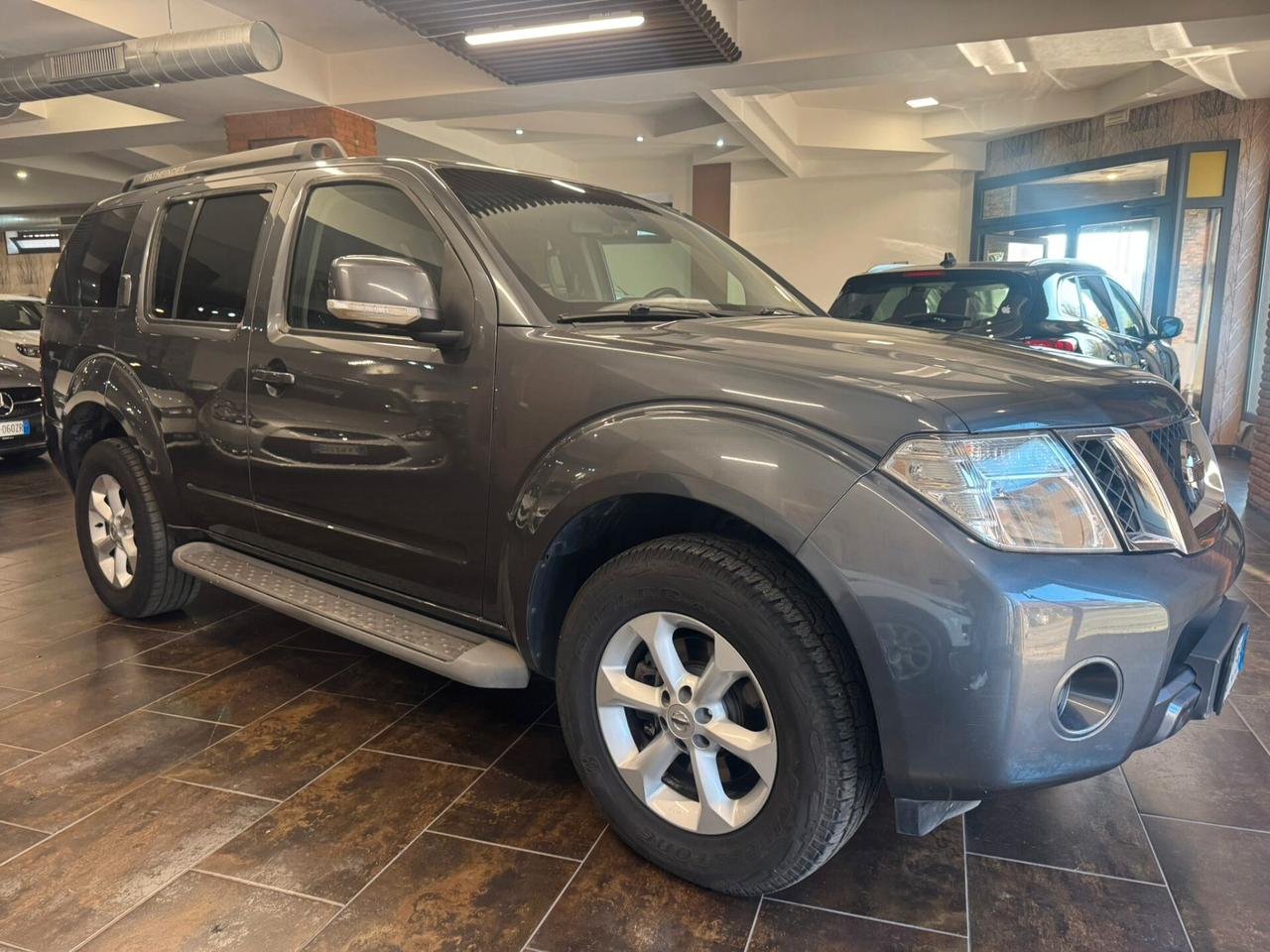 Nissan Pathfinder 2.5 dCi Sport