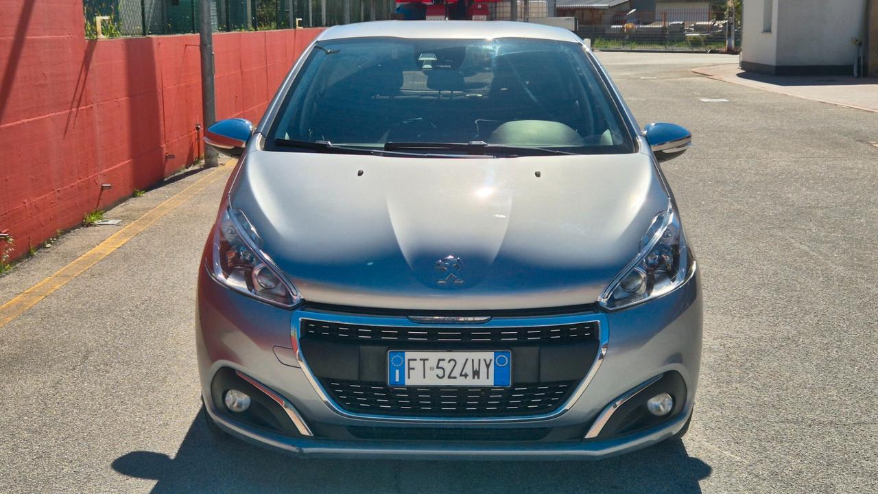 Peugeot 208 BlueHDi 100 S&S 5 porte Signature