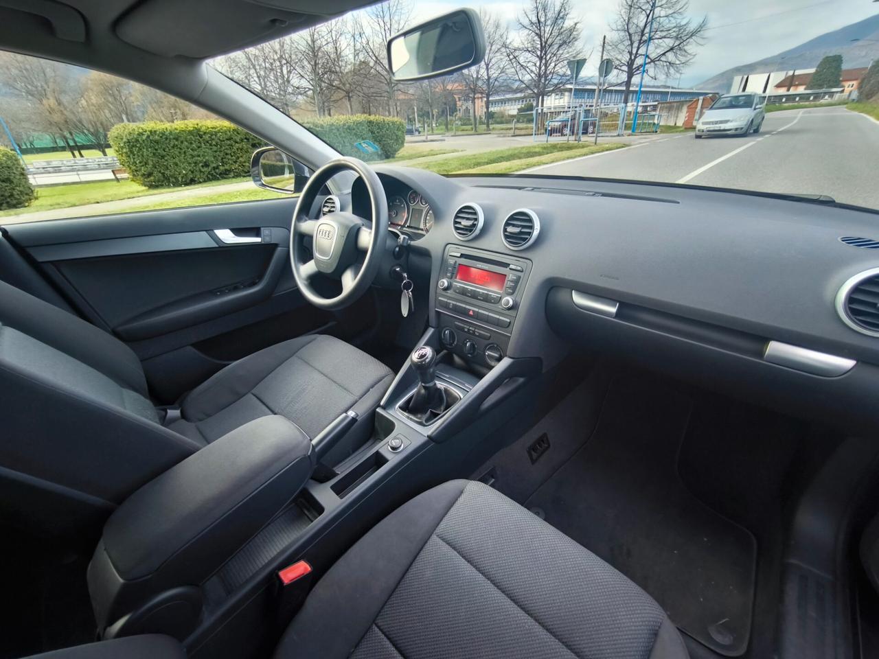 AUDI A3 1,6 TDCI- AMBITION- 90CV- OK NEOPATENTATI