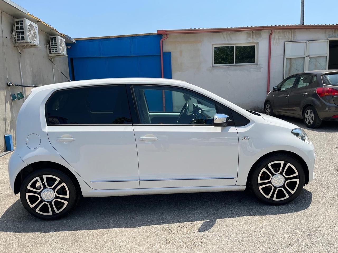 Volkswagen high up-5 P-1.0- km 84000-2012