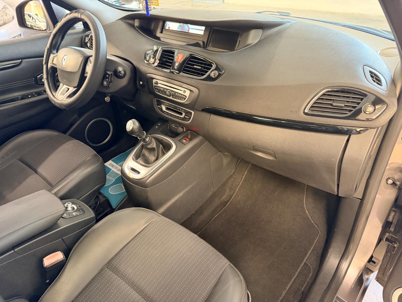Renault Scenic Scénic X-Mod 1.5 dCi 110CV Dynamique