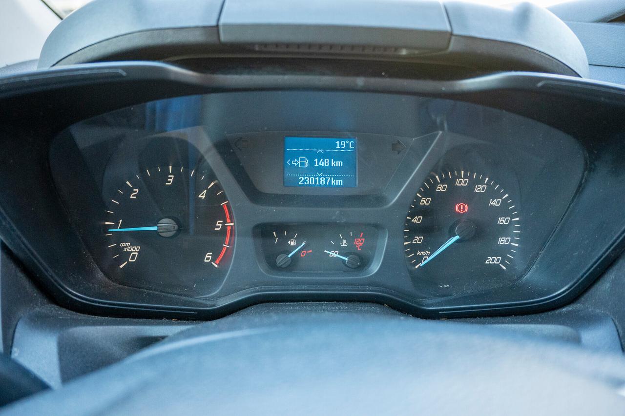 Ford Transit Custom 2.2 TDCi 125CV - 9 POSTI