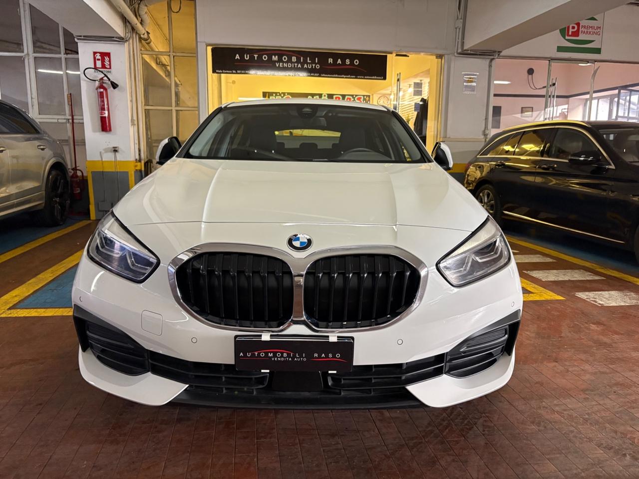 Bmw 118 118i 5p. Business Advantage