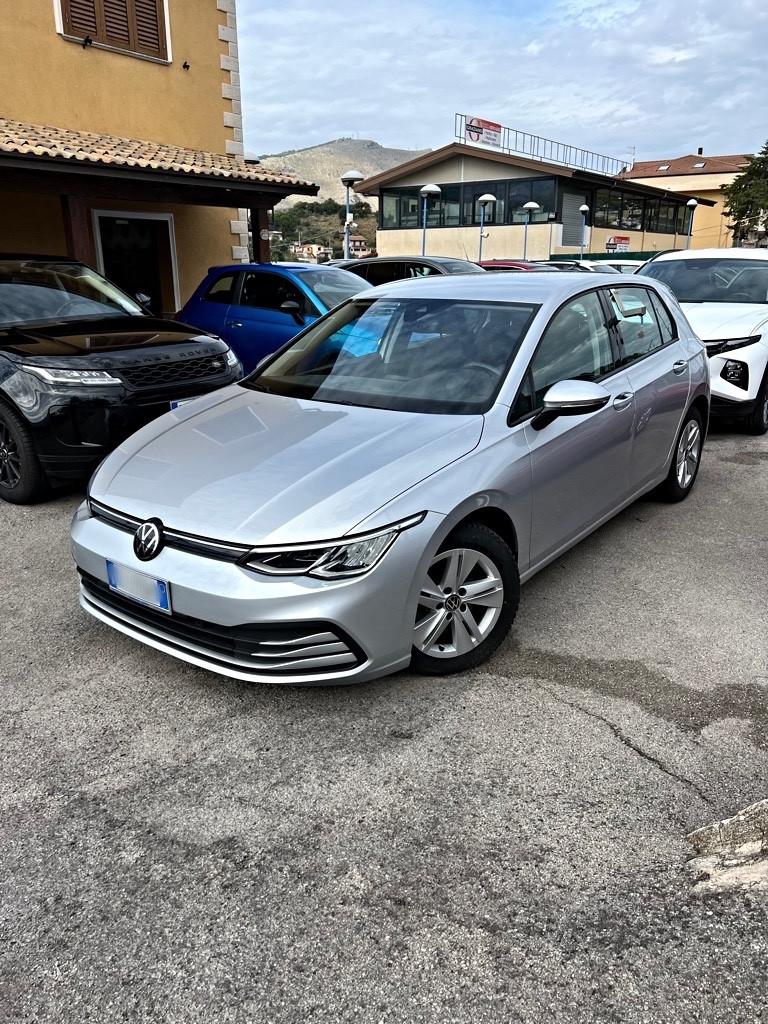 Volkswagen Golf 8 2.0 TDI 150cv 2021