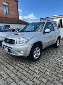 Toyota RAV 4 RAV4 2.0 Tdi D-4D cat 3 porte Sol