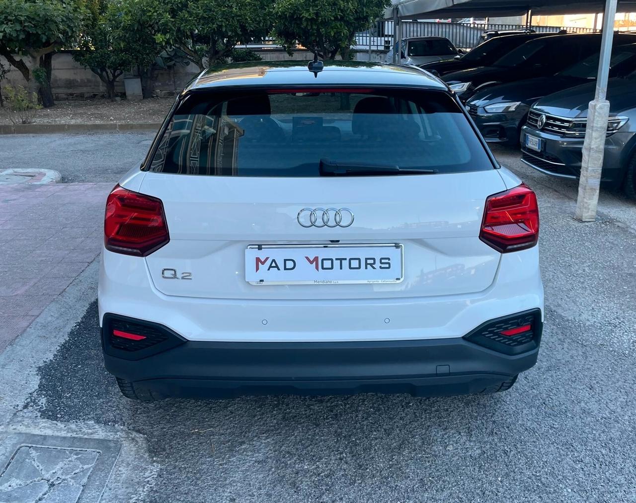 Audi Q2 30 TDI Identity Black 116Cv
