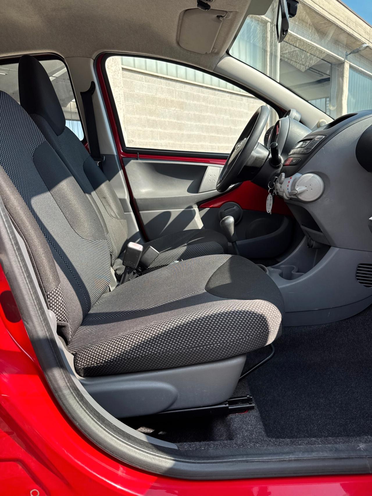 Toyota Aygo 1.0 5 porte 50kW Benz *85.000 km*