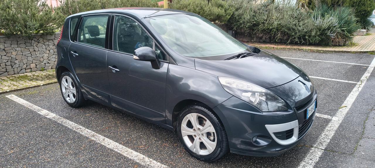 Renault Scenic Scénic X-Mod 1.5 dCi 110CV Luxe