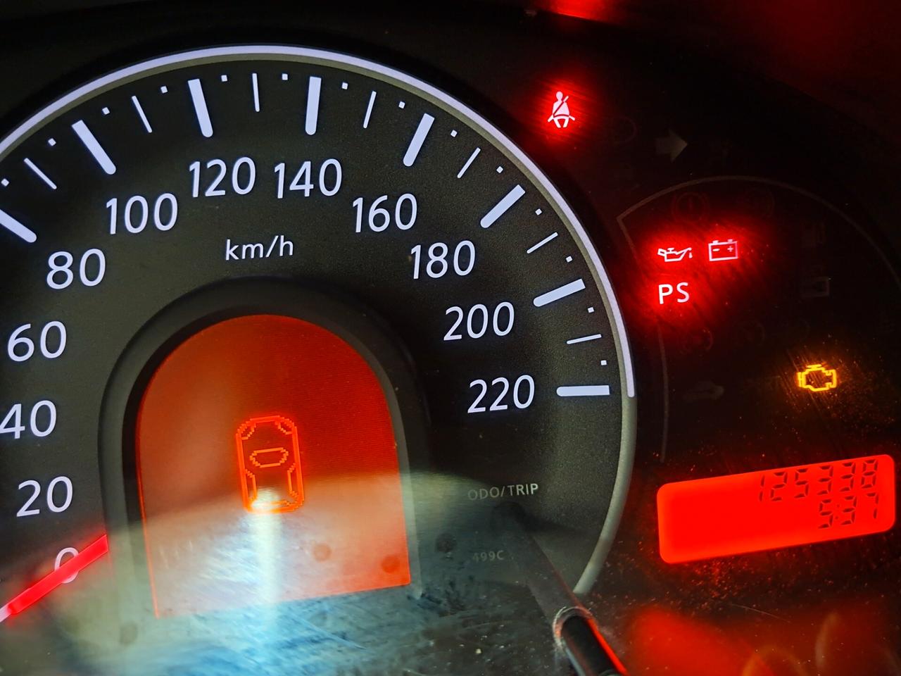 Nissan Micra 1.2 12V 5 porte Tekna