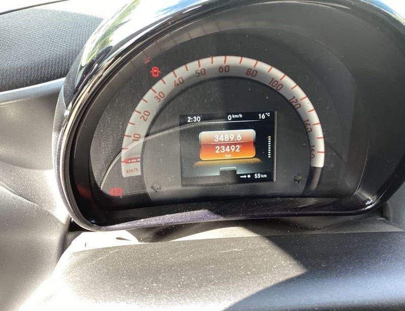 smart fortwo EQ PASSION 4,6KW