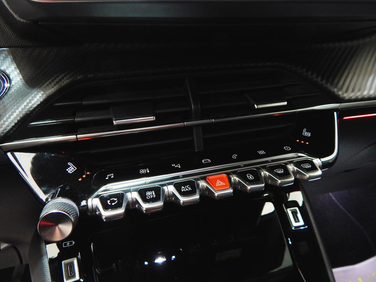 Peugeot 2008 1.5 bluehdi GT S&S EAT8 NAVI-PELLE-LED-FOCAL-KAMER
