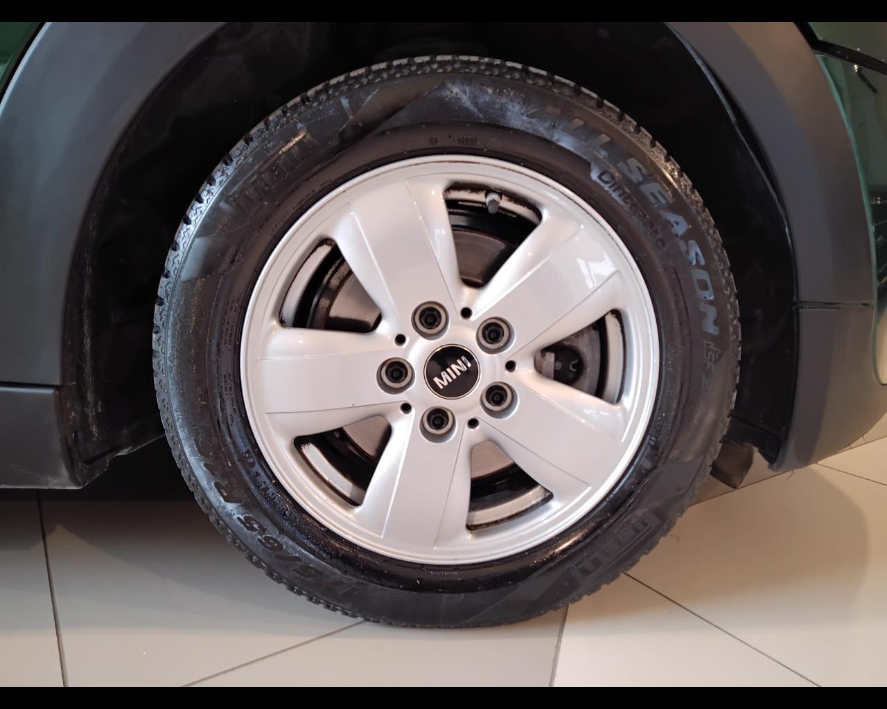 MINI Mini IV F55-F56 2014 - Mini 1.2 One 75cv 3p