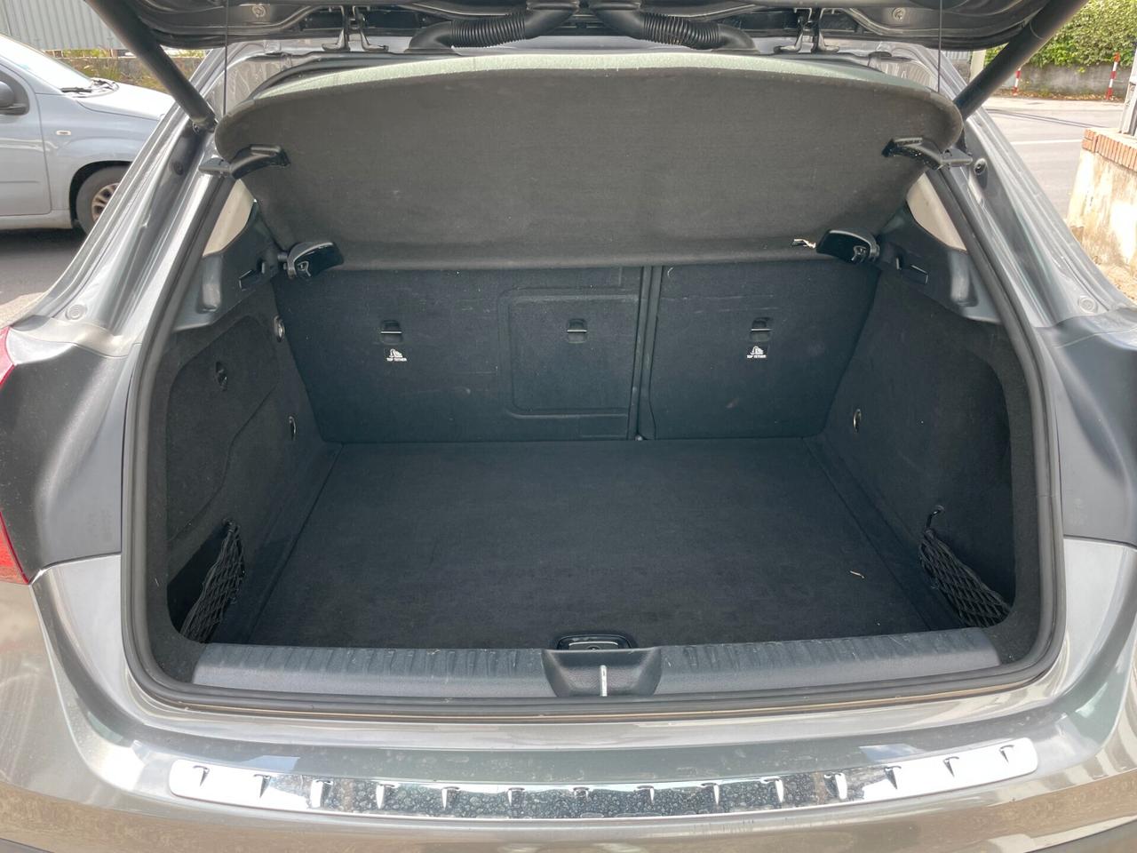 Mercedes-benz GLA 200 d Automatic Premium