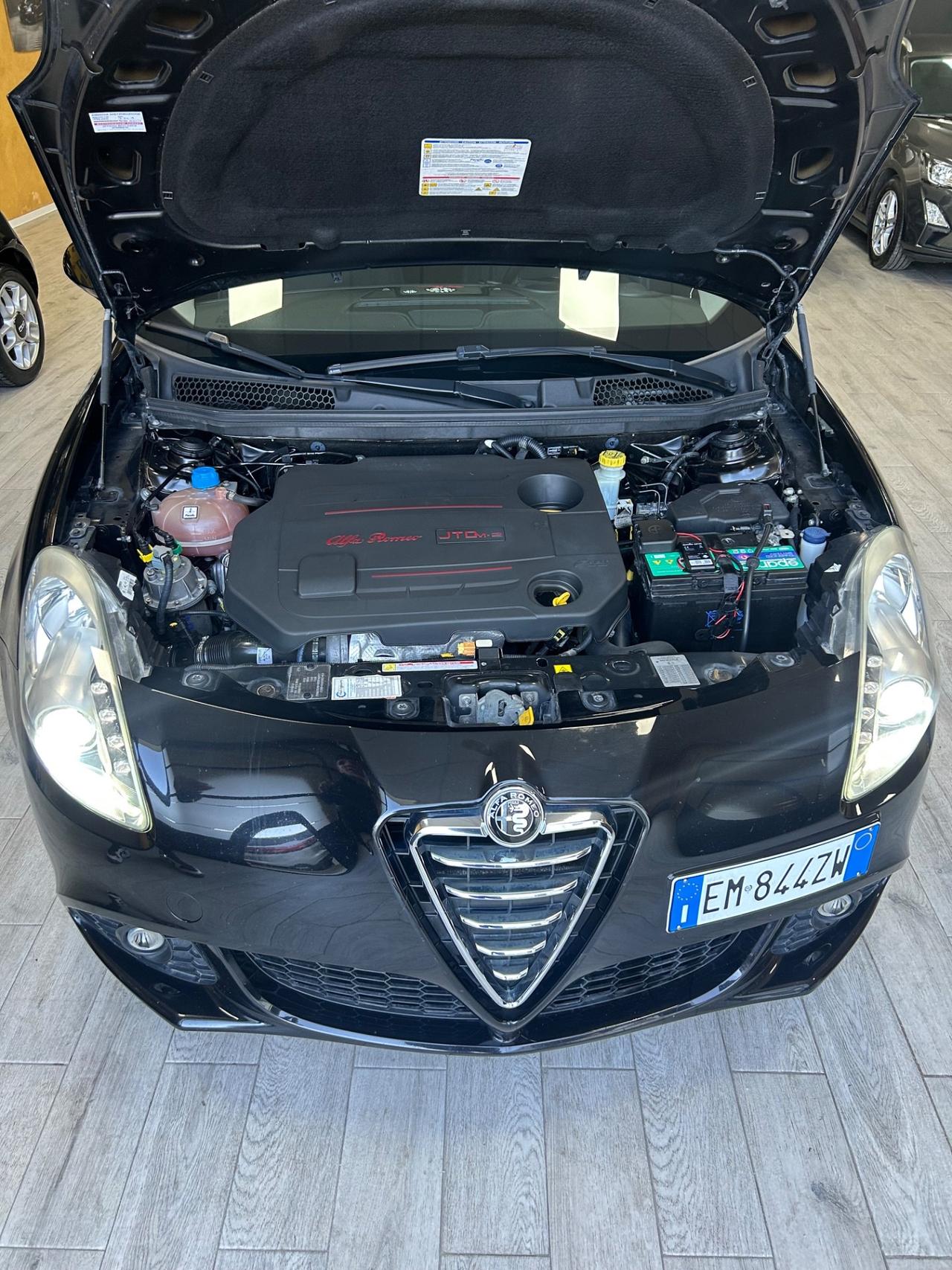 ALFA ROMEO GIULIETTA 1.6 Mjet “X NEOPATENTATI”-2012