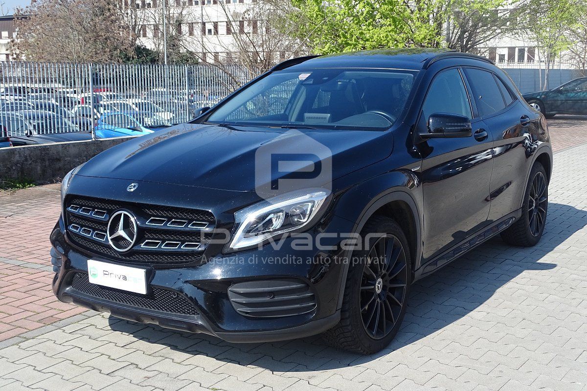 MERCEDES GLA 200 d Automatic Sport