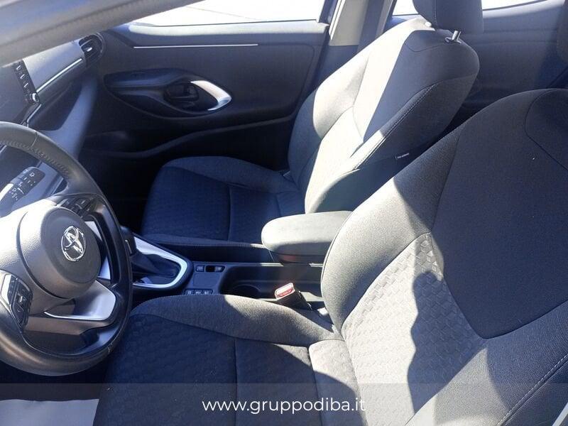 Toyota Yaris IV 2020 1.5h Trend