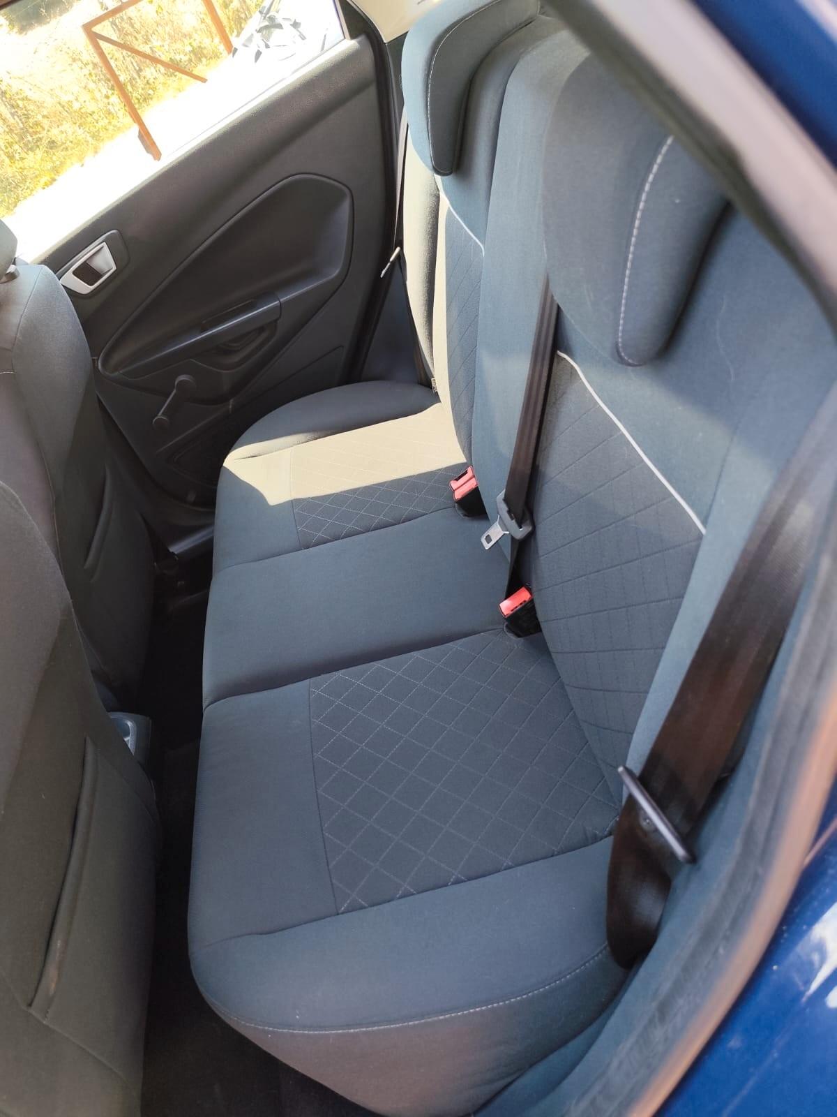 Ford Fiesta 5p Titanium