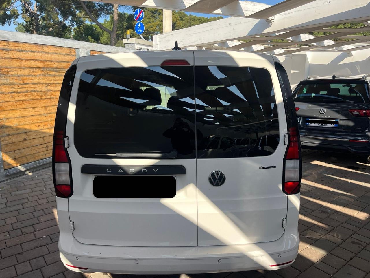 Volkswagen Caddy 2.0 TDI 122 CV 4Motion Life Maxi