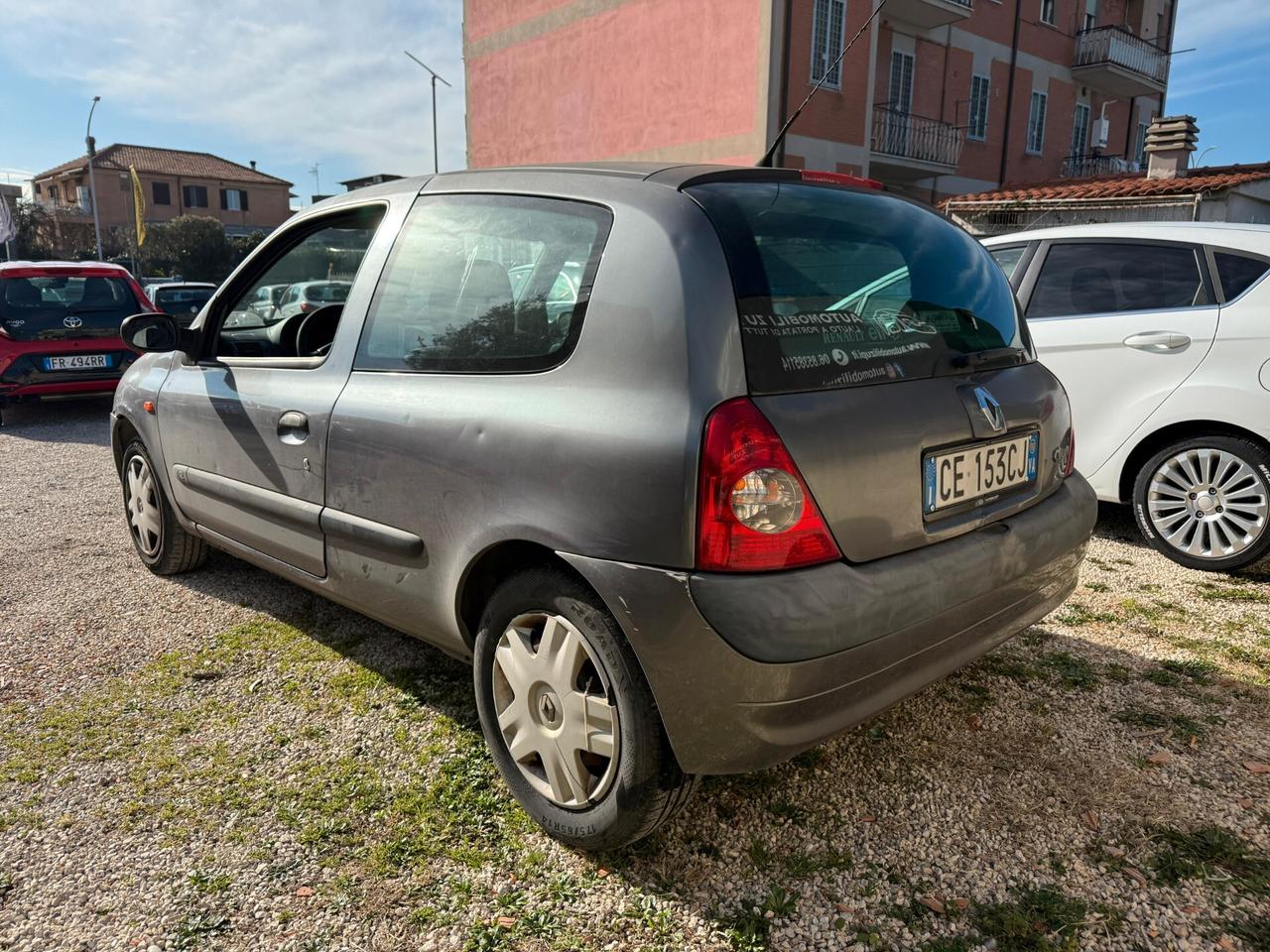 RENAULT CLIO *ADATTA PER NEOPATENTATI