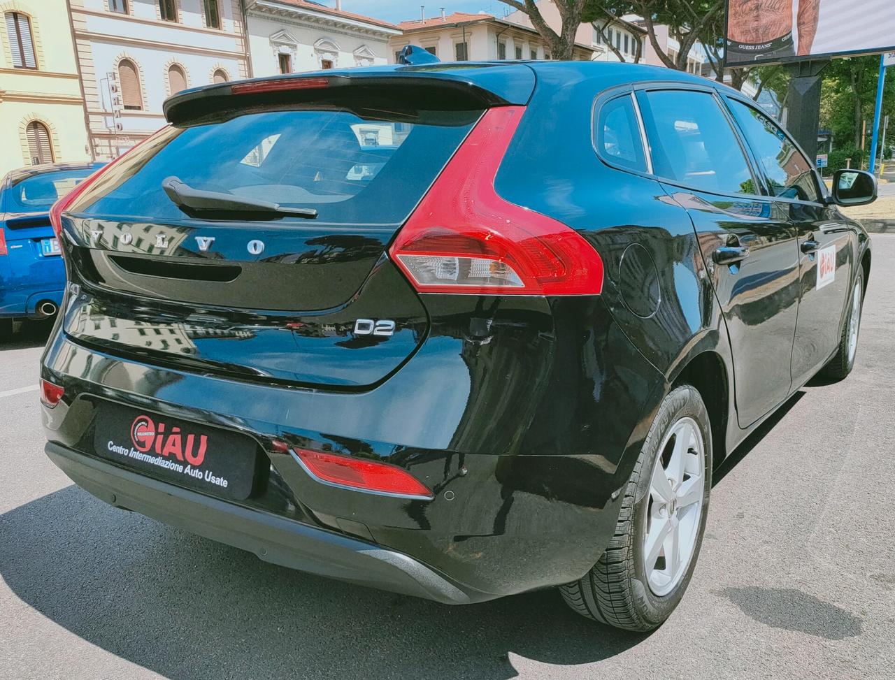 Volvo V40 D2 Kinetic Neopatentati