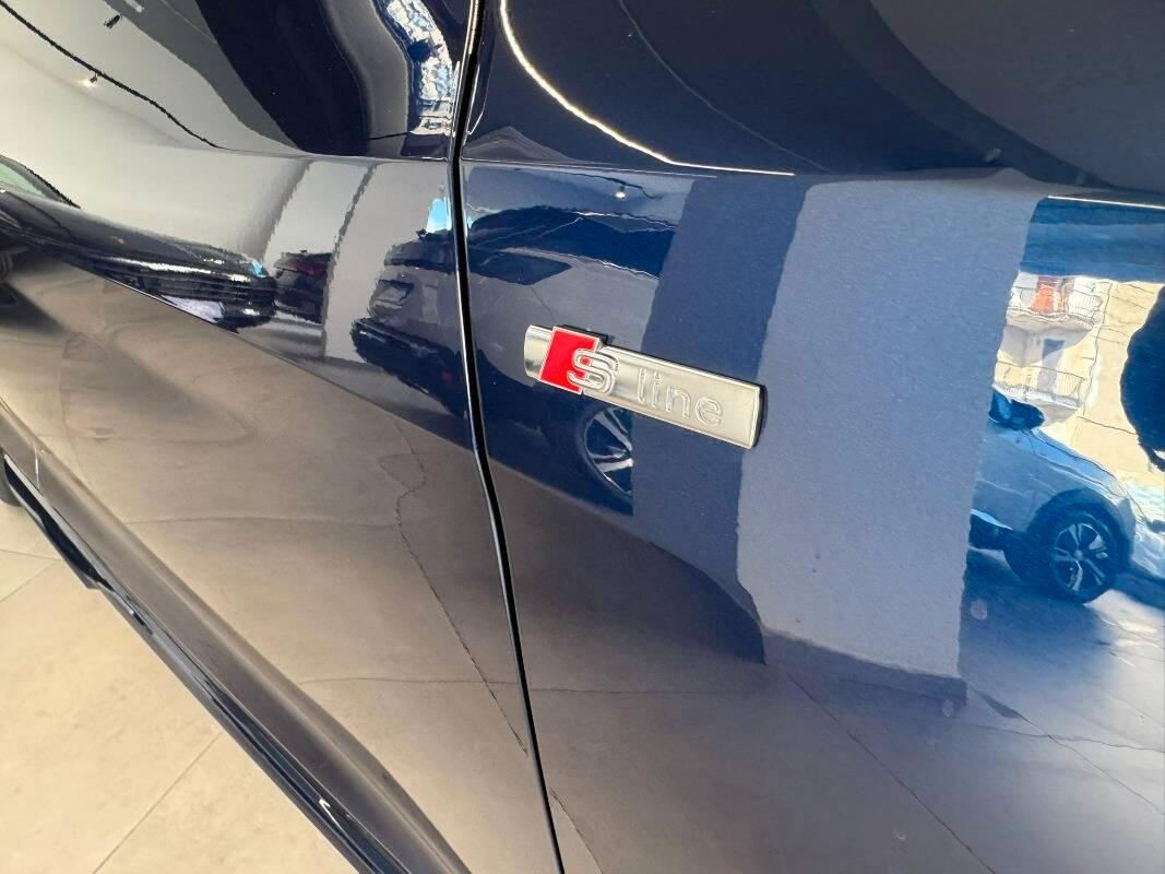 Audi A1 30 1.0 tfsi S line edition 116cv