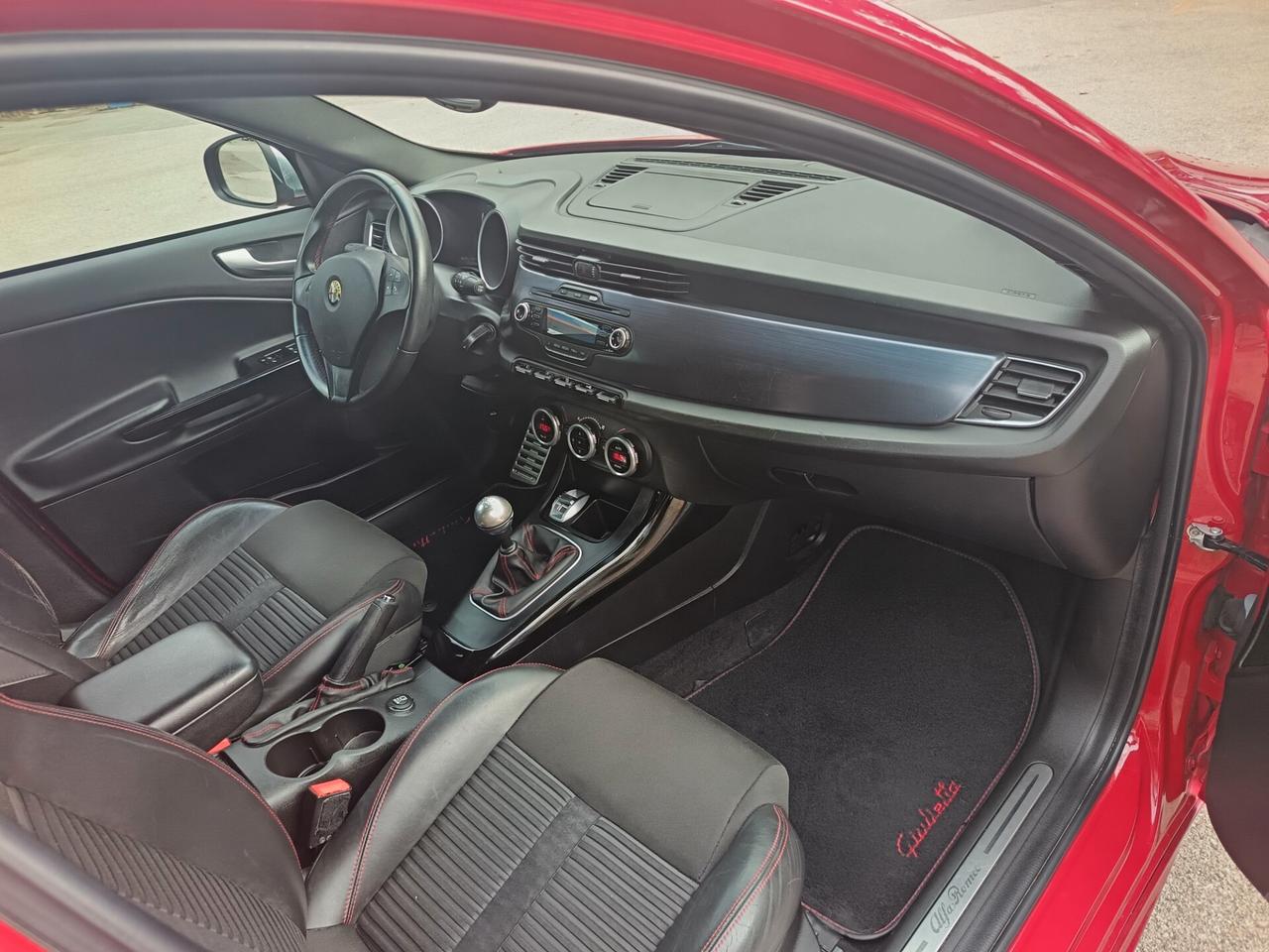 Alfa Romeo Giulietta 2.0 JTDm-2 140 CV Distinctive