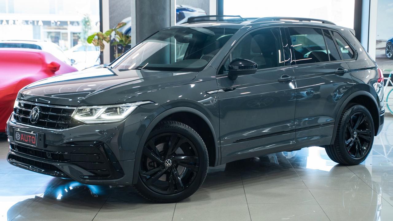 Volkswagen Tiguan 2.0 TDI 200 CV 2 X R LINE DSG 4MOTION SCR TETTO VIRTUAL CKT PACK LUCI XENO FULL OP