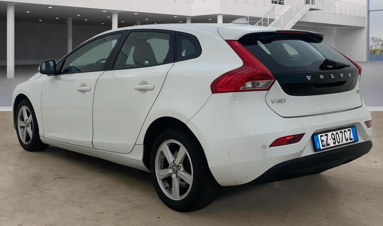 Volvo V40 D2 1.6 Momentum 115cv 2015