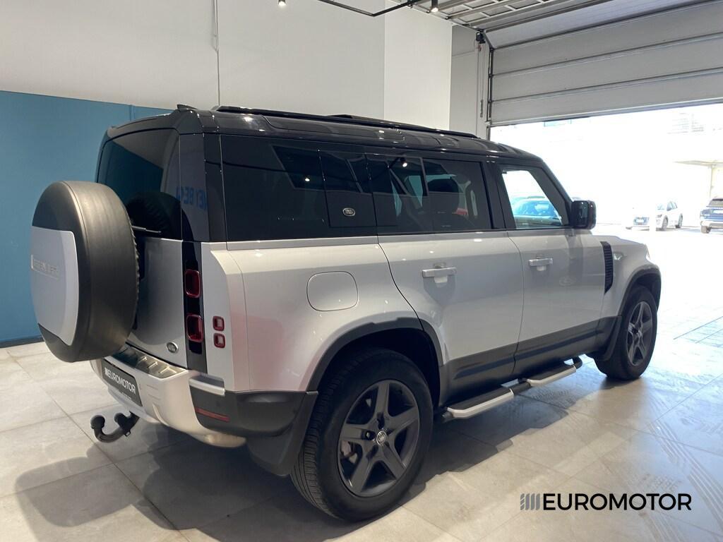 Land Rover Defender 110 3.0 I6 MHEV SE AWD Auto
