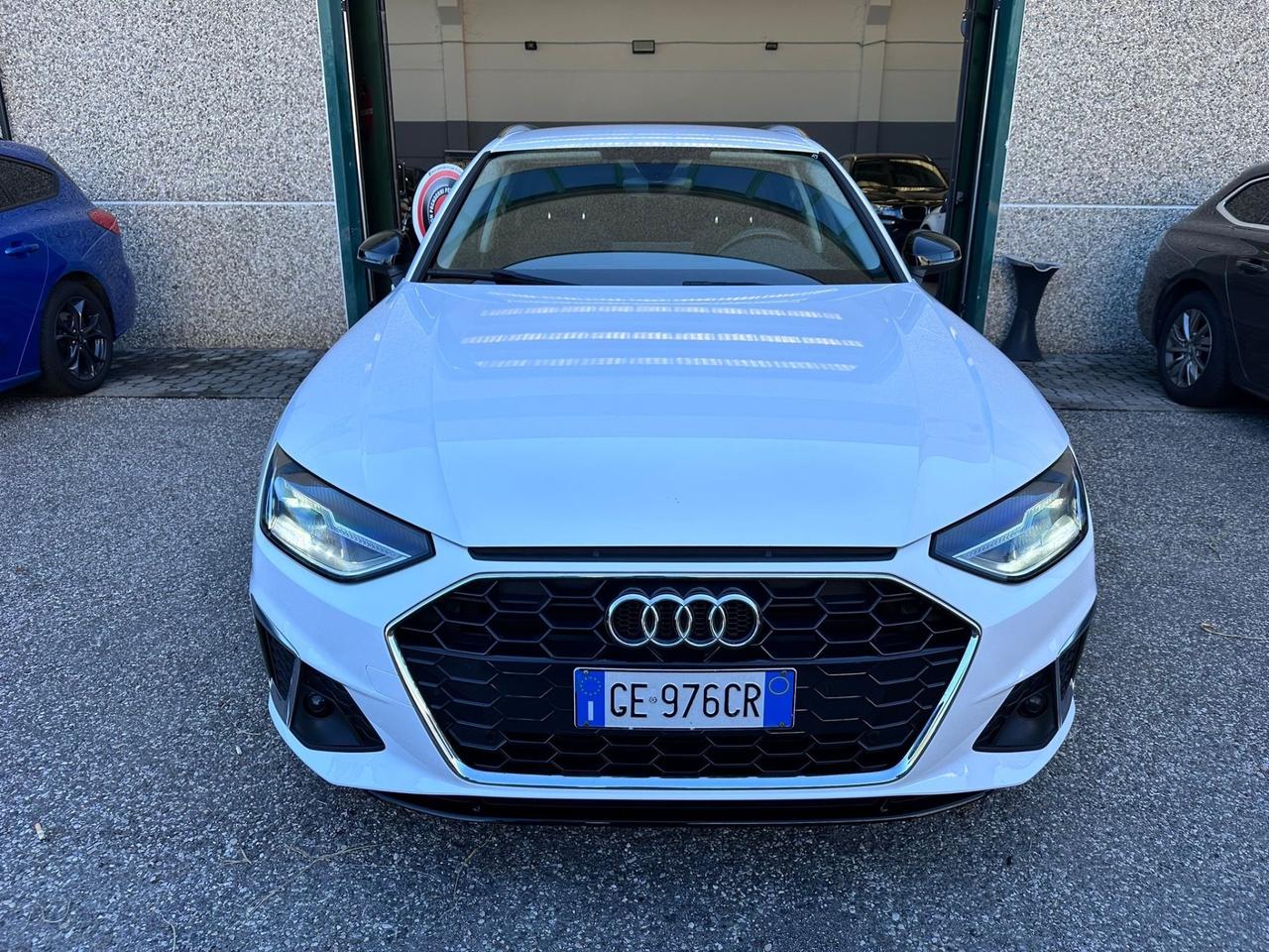 Audi A4 Avant 40 TDI S tronic S line edition V. COCKPIT