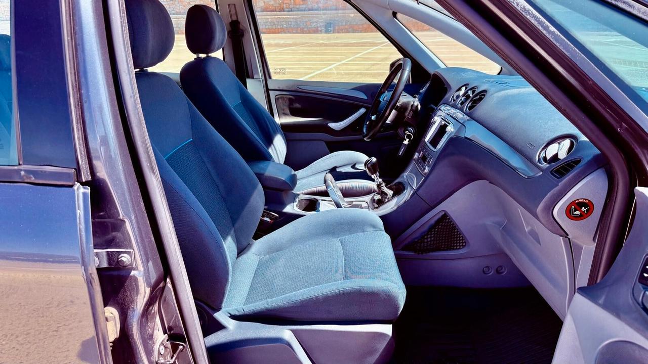 Ford S-Max 2.0 TDCi 140CV CON GANCIO TRAINO