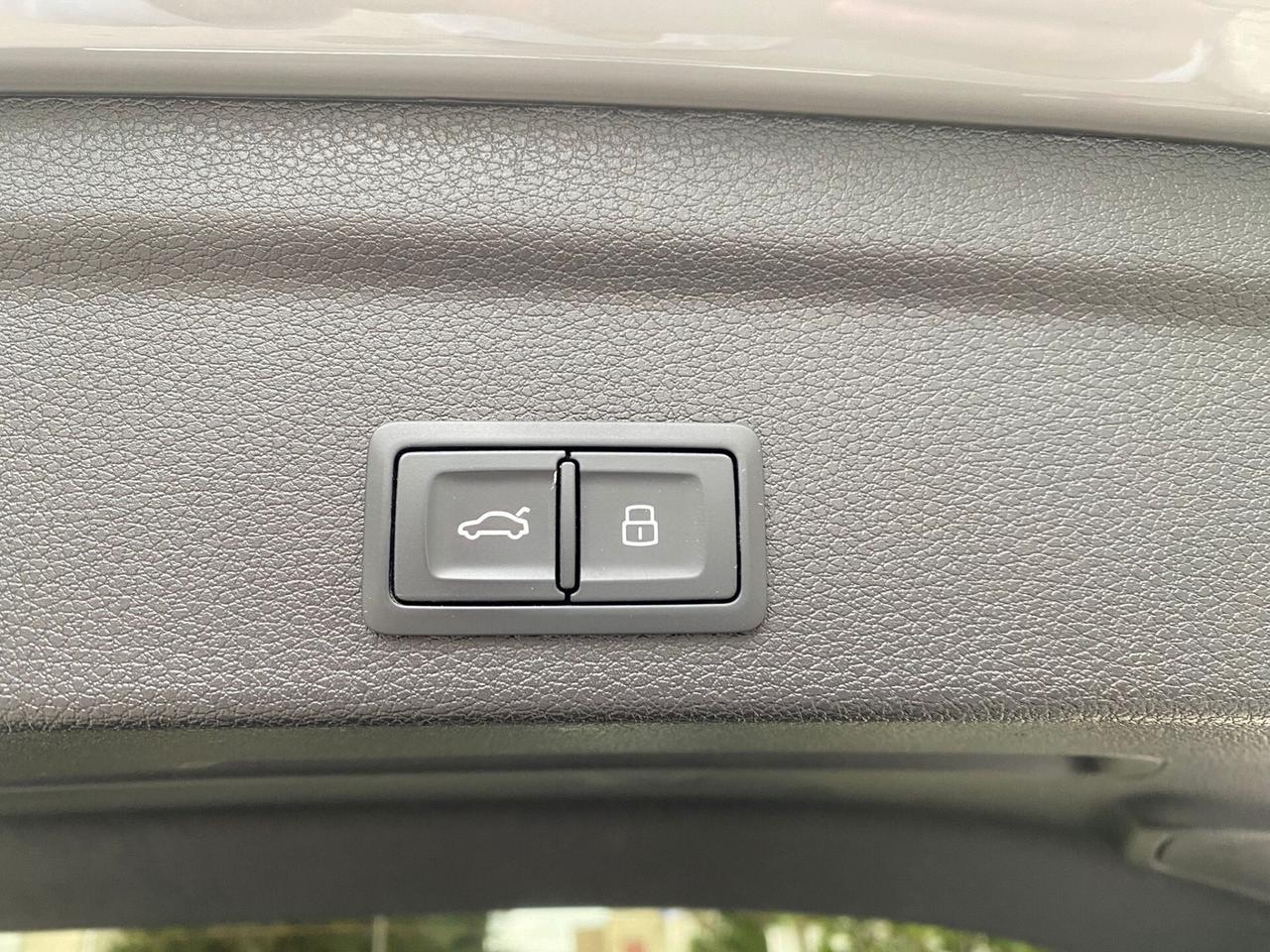 AUDI Q3 SPORTBACK 40 TDI S line 2021