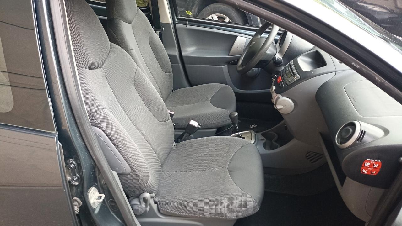 Peugeot 107 1.0 68CV 5p. Plaisir 2Tronic