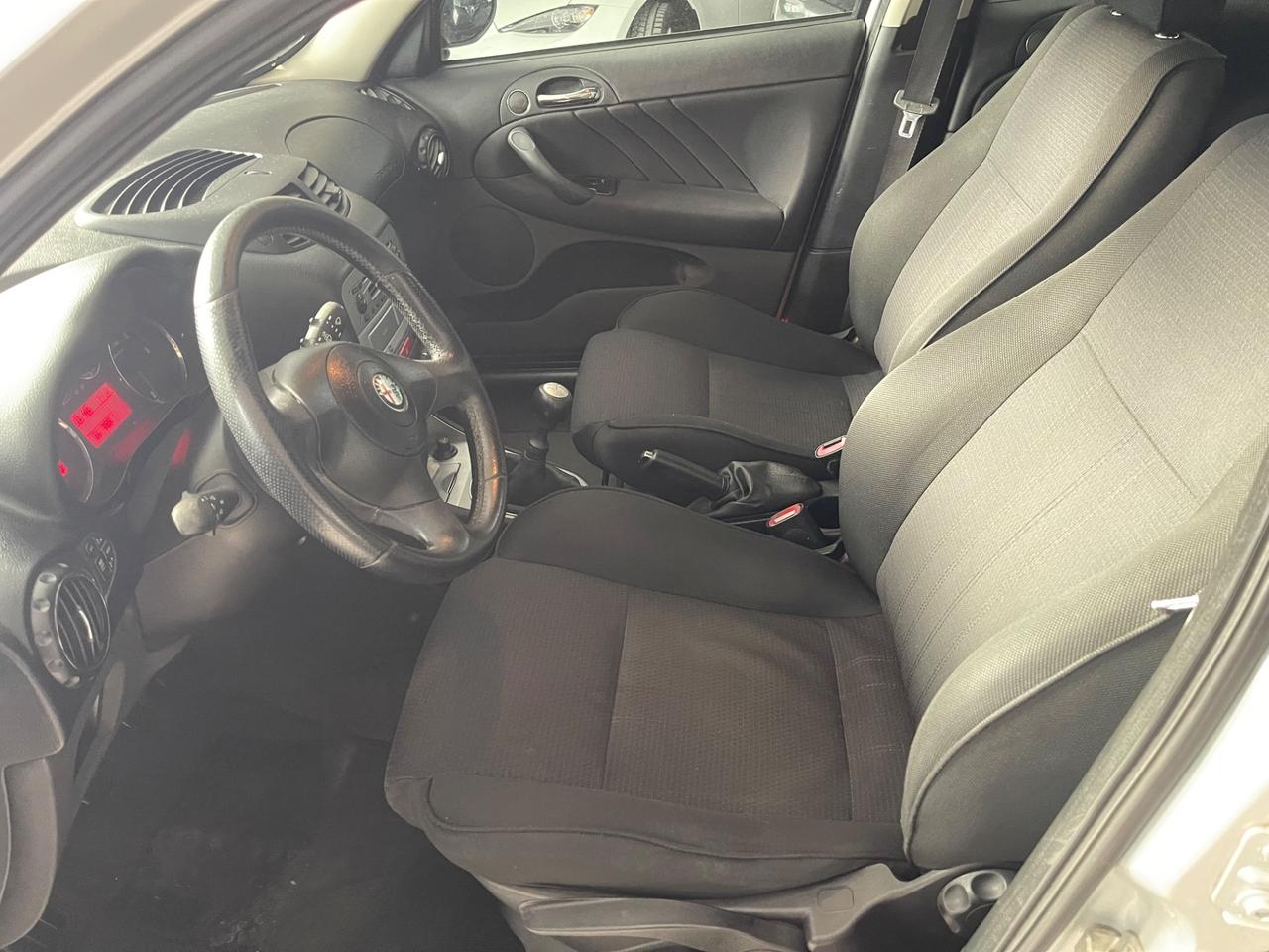 Alfa Romeo 147 1.9 JTD (120) 5 porte Murphy&Nye