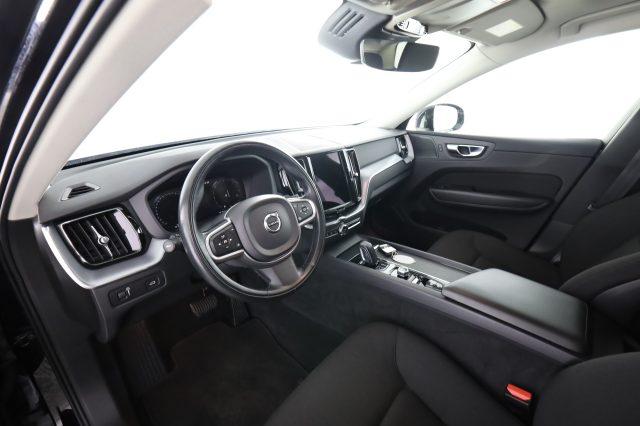 VOLVO XC60 XC60 B4 (d) automatico Momentum