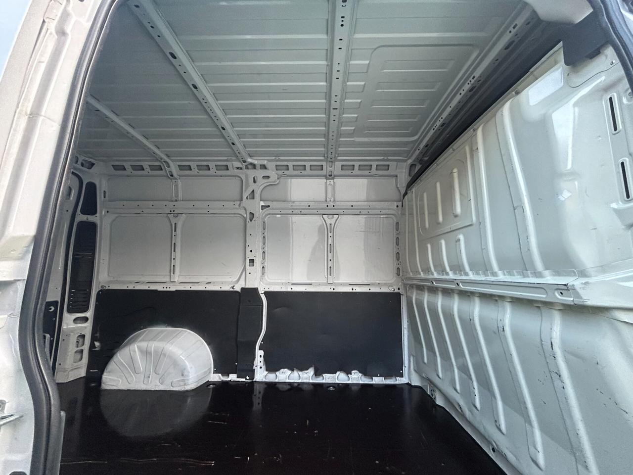 PEUGEOT BOXER 2021 2.2 140CV L2H2 LEGGI TUTTO