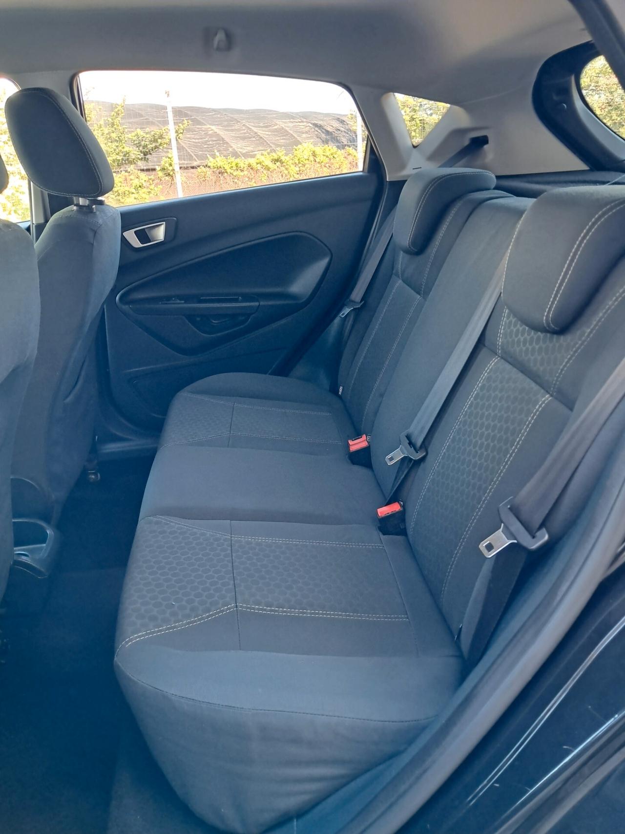 Ford Fiesta 1.4 Gpl Titanium