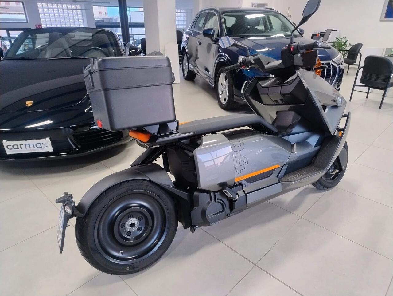 Bmw CE 04