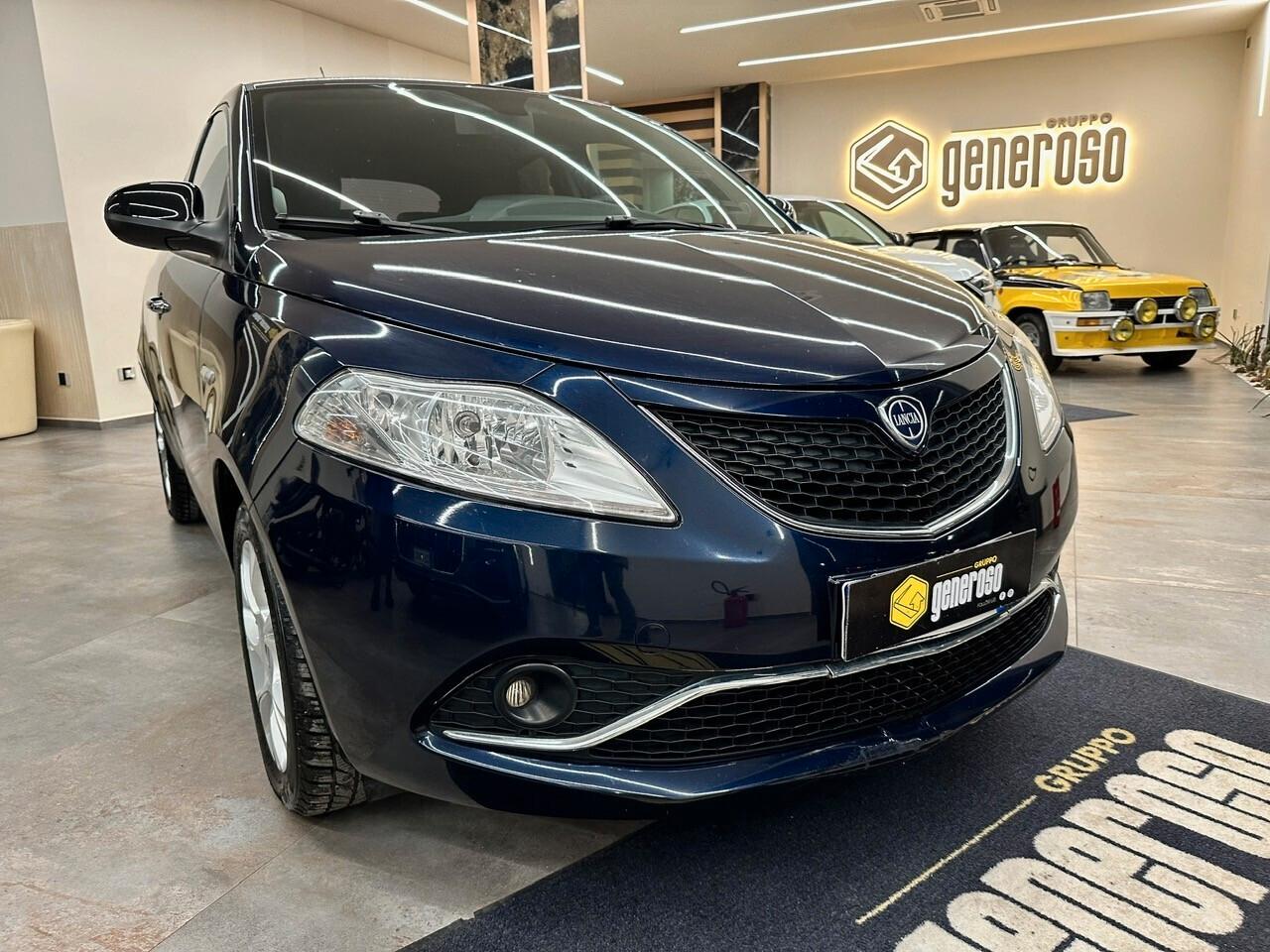 Lancia Ypsilon 1.2 69 CV 5 porte Gold 2016