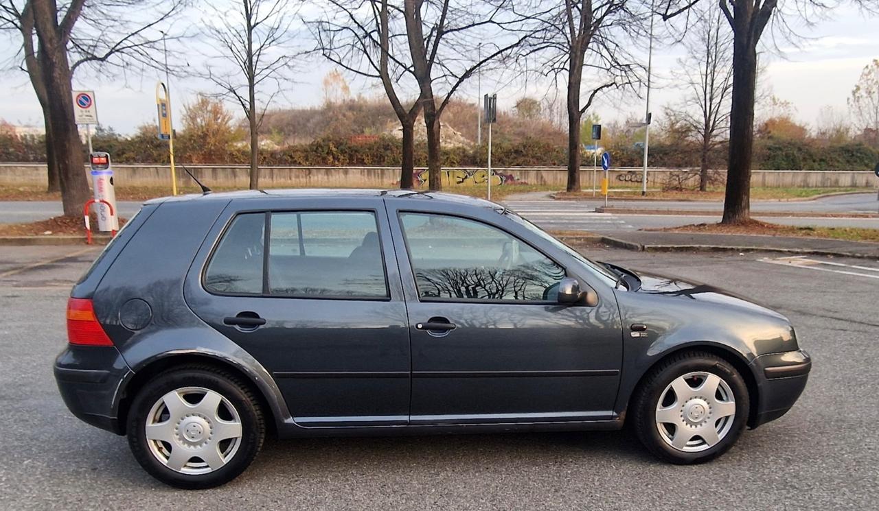 Volkswagen Golf 1.4cc (Su Appuntamento)
